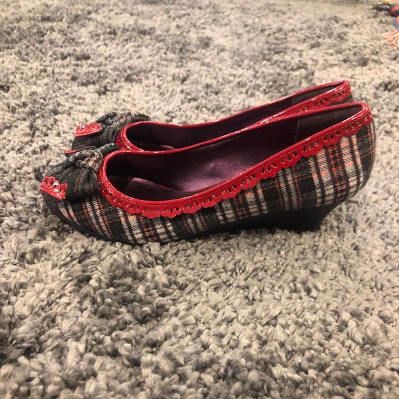 Womens Diba Red and Grey Plaid Wedges - Picture 2 of 4
